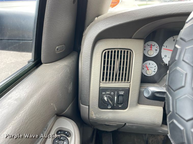 image for item LJ9788 2004 Dodge Ram 3500HD Laramie  Quad Cab pickup truck