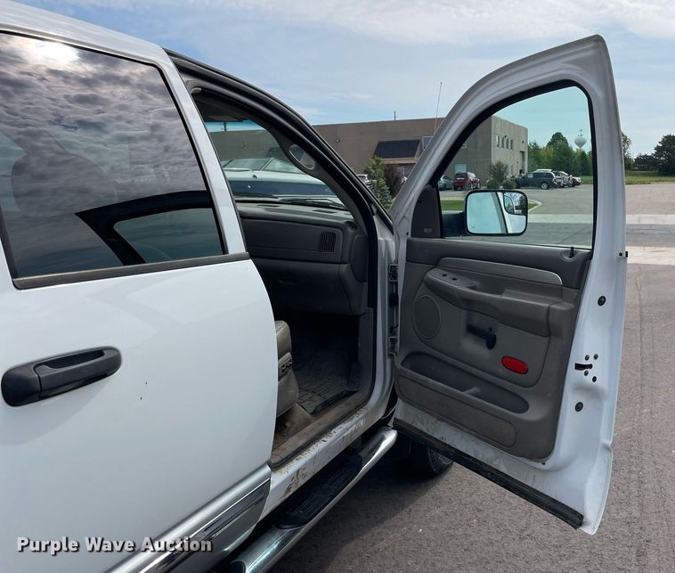 image for item LJ9788 2004 Dodge Ram 3500HD Laramie  Quad Cab pickup truck