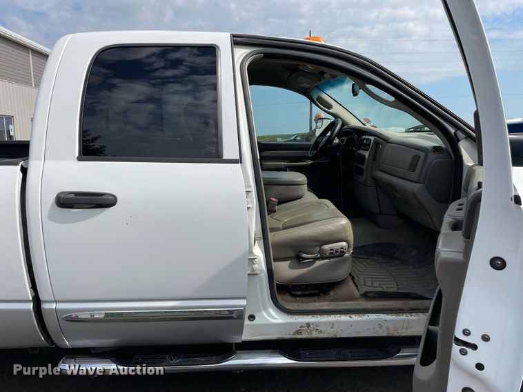 image for item LJ9788 2004 Dodge Ram 3500HD Laramie  Quad Cab pickup truck