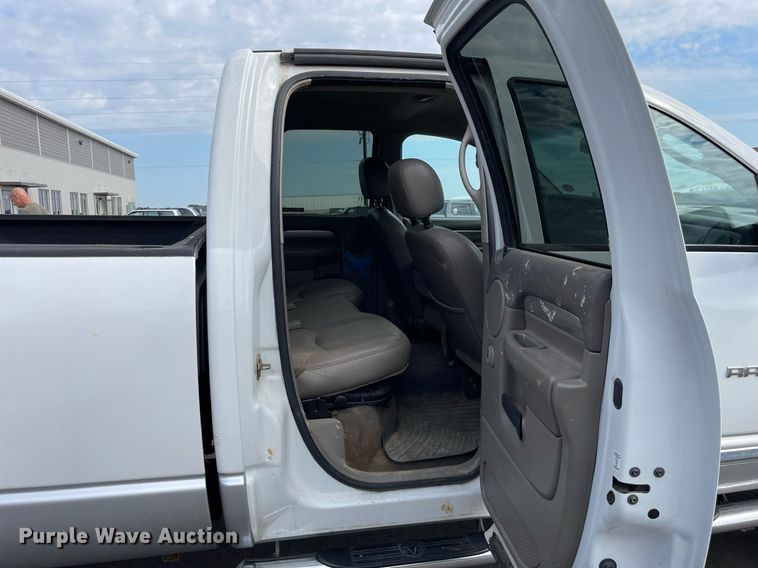 image for item LJ9788 2004 Dodge Ram 3500HD Laramie  Quad Cab pickup truck