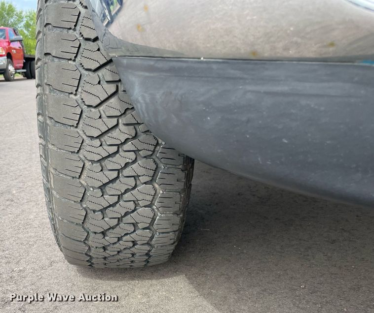 image for item LJ9788 2004 Dodge Ram 3500HD Laramie  Quad Cab pickup truck