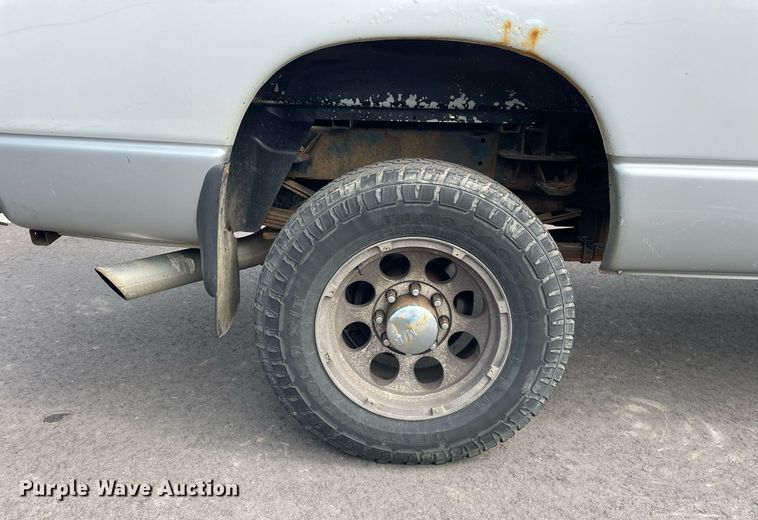 image for item LJ9788 2004 Dodge Ram 3500HD Laramie  Quad Cab pickup truck