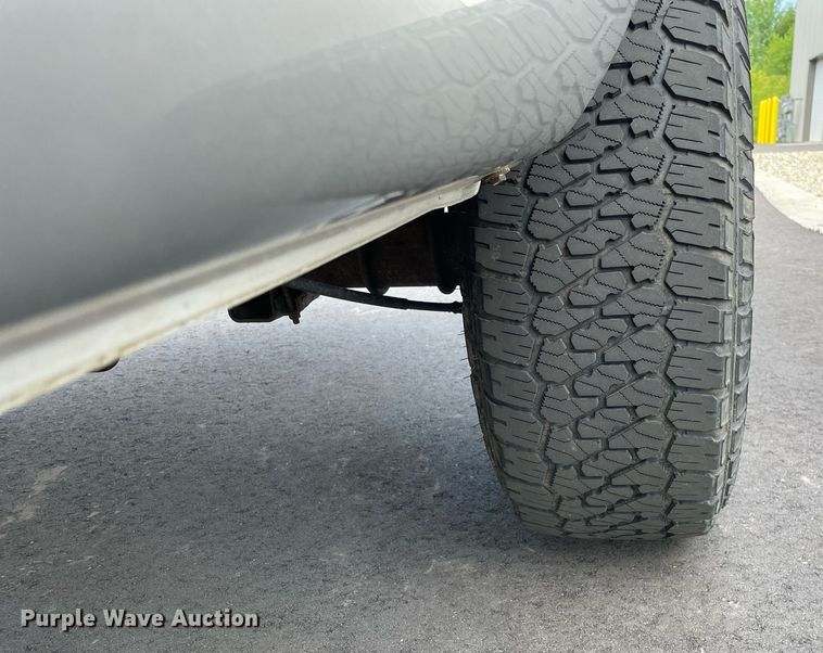 image for item LJ9788 2004 Dodge Ram 3500HD Laramie  Quad Cab pickup truck