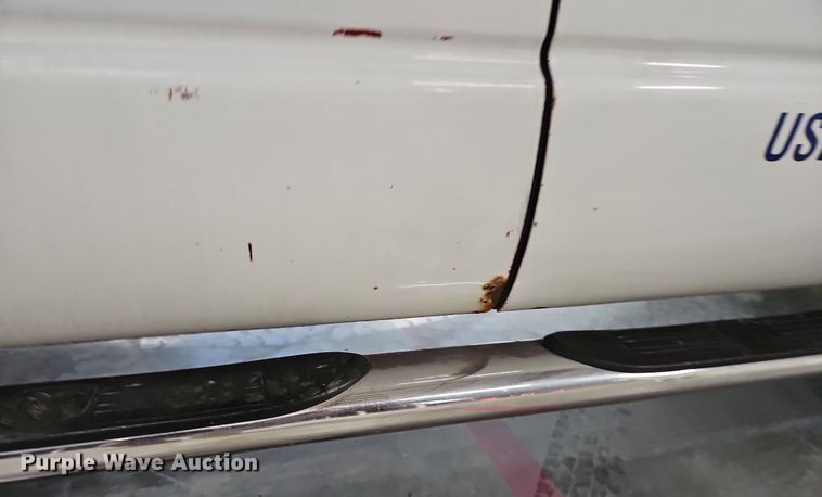 image for item LM9073 2006 Dodge Ram 3500  Crew Cab flatbed pickup truck