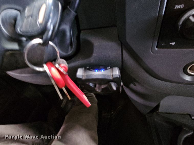 image for item LM9073 2006 Dodge Ram 3500  Crew Cab flatbed pickup truck