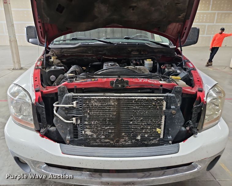 image for item LM9073 2006 Dodge Ram 3500  Crew Cab flatbed pickup truck