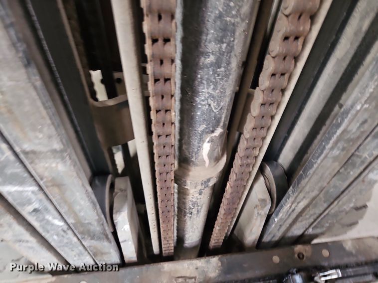 image for item LM9074 Nissan MPL02A25LV  forklift