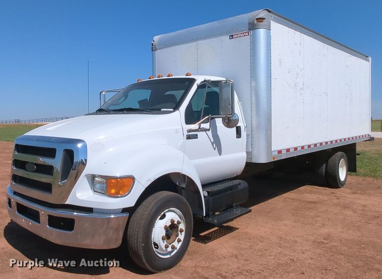 image for item LM9889 2013 Ford F650 Super Duty  box truck