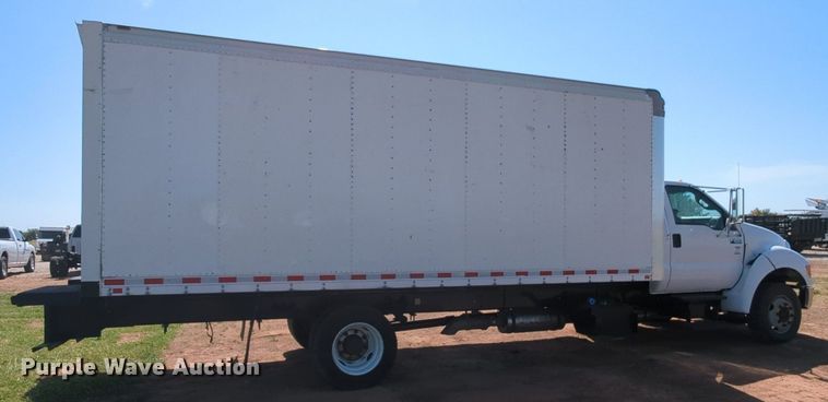 image for item LM9889 2013 Ford F650 Super Duty  box truck