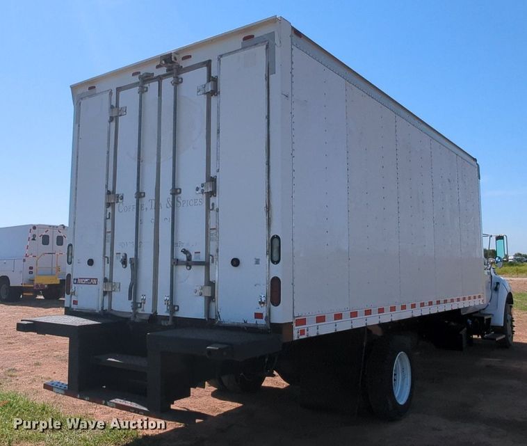 image for item LM9889 2013 Ford F650 Super Duty  box truck