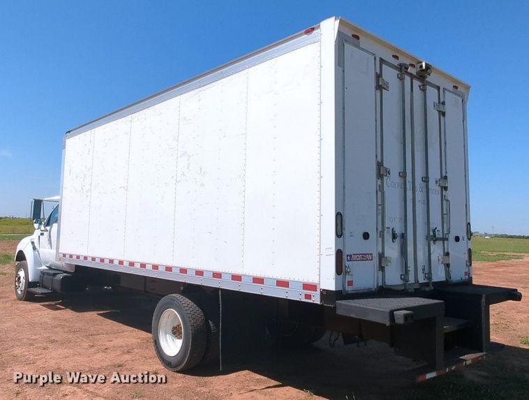 image for item LM9889 2013 Ford F650 Super Duty  box truck