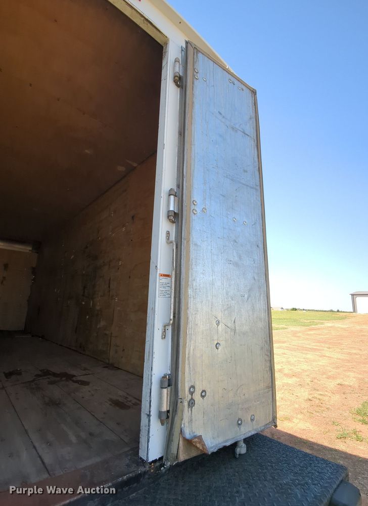 image for item LM9889 2013 Ford F650 Super Duty  box truck