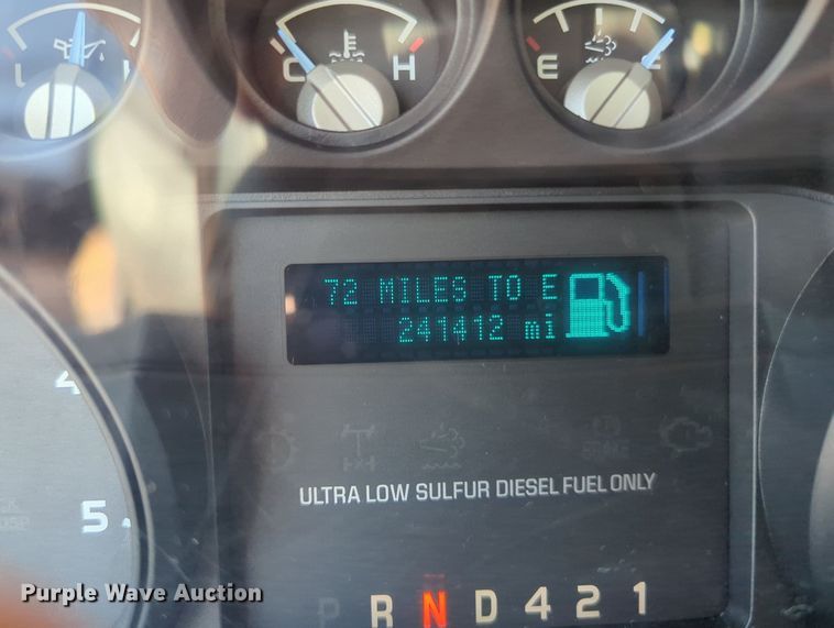 image for item LM9889 2013 Ford F650 Super Duty  box truck