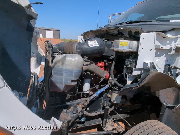 image for item LM9889 2013 Ford F650 Super Duty  box truck