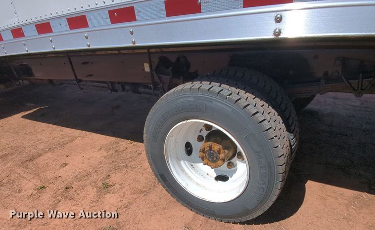 image for item LM9889 2013 Ford F650 Super Duty  box truck