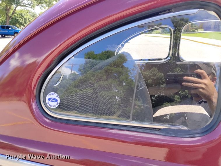 image for item LP9654 1947 Ford Super Deluxe  sedan