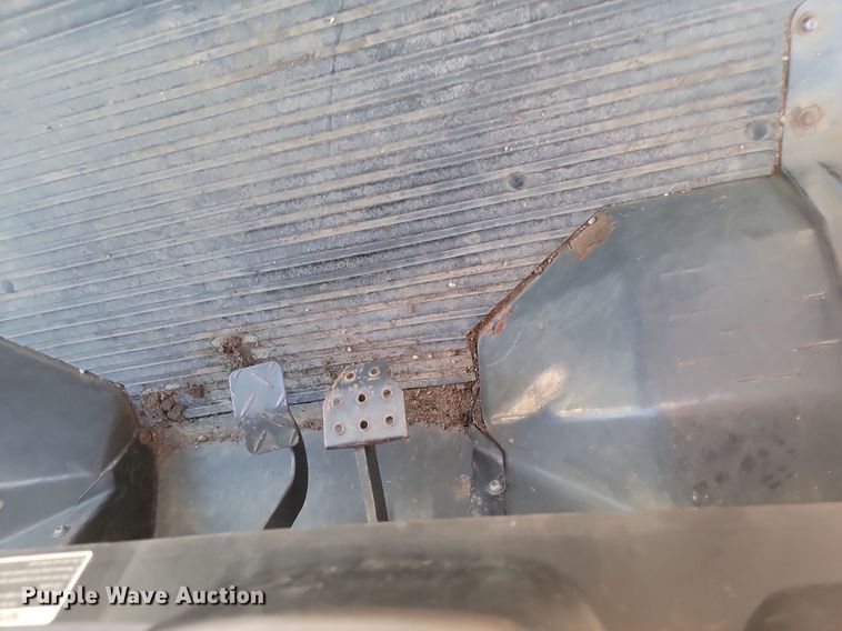 image for item LQ9052 2010 Kubota RTV 900  utility vehicle