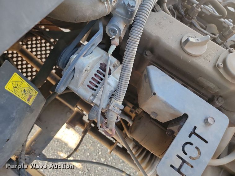 image for item LQ9052 2010 Kubota RTV 900  utility vehicle