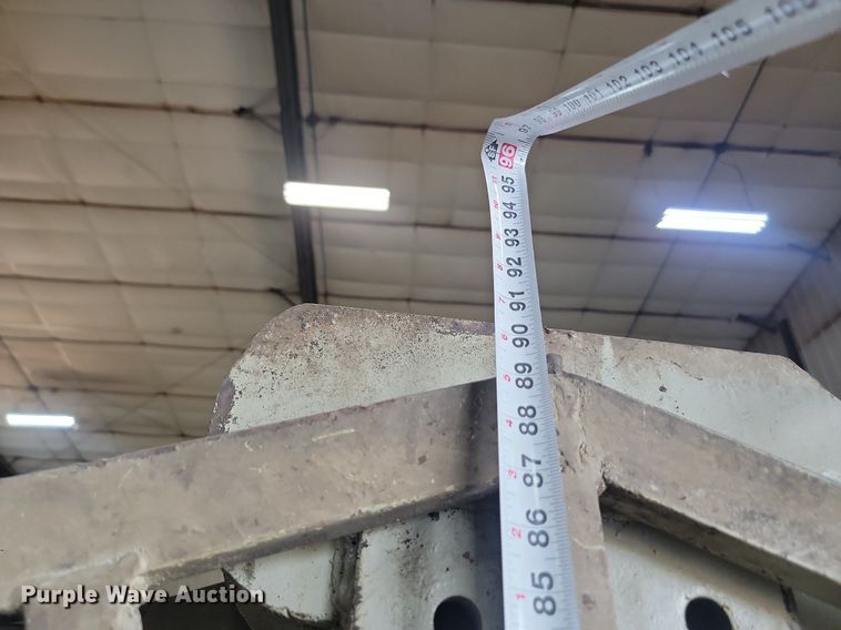 image for item LQ9055 Hydraulic press