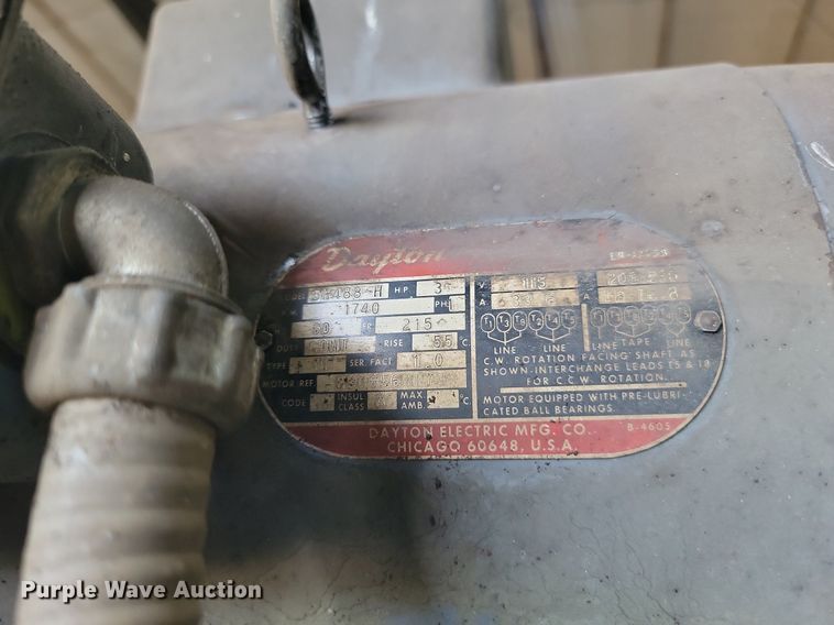 image for item LQ9055 Hydraulic press