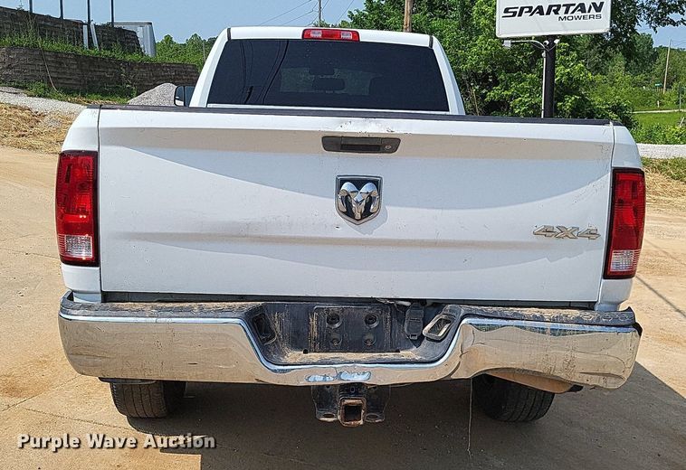 image for item LR9275 2013 Dodge Ram 2500HD  Crew Cab pickup truck