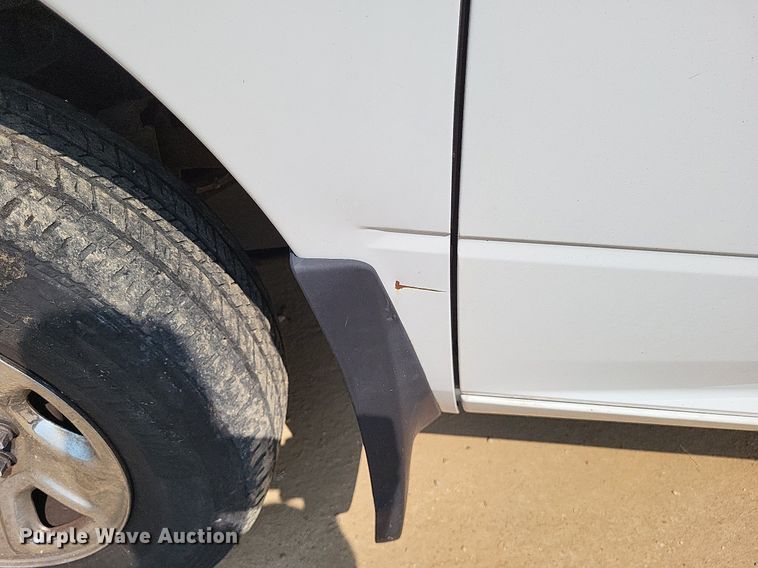 image for item LR9275 2013 Dodge Ram 2500HD  Crew Cab pickup truck