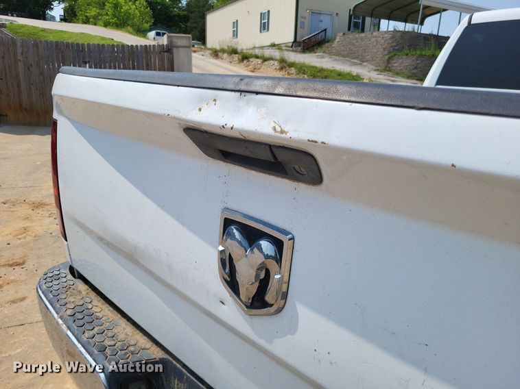 image for item LR9275 2013 Dodge Ram 2500HD  Crew Cab pickup truck