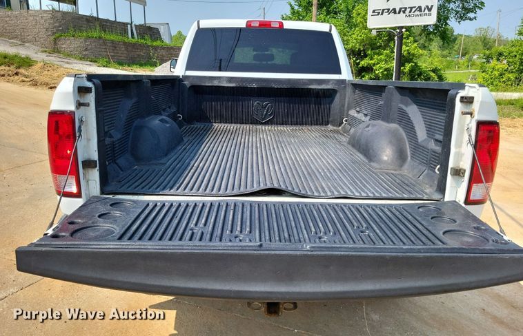 image for item LR9275 2013 Dodge Ram 2500HD  Crew Cab pickup truck