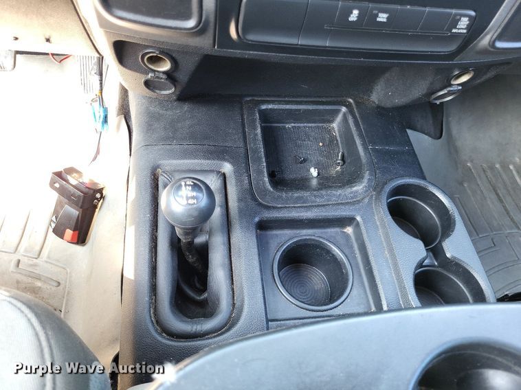 image for item LR9275 2013 Dodge Ram 2500HD  Crew Cab pickup truck