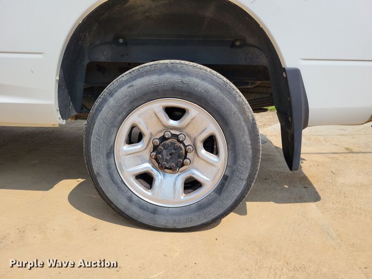 image for item LR9275 2013 Dodge Ram 2500HD  Crew Cab pickup truck