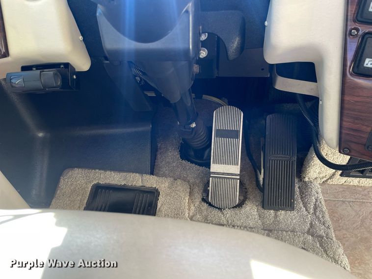 image for item LS9510 2005 Gulf Stream Friendship G7  RV