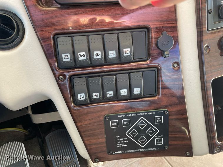 image for item LS9510 2005 Gulf Stream Friendship G7  RV