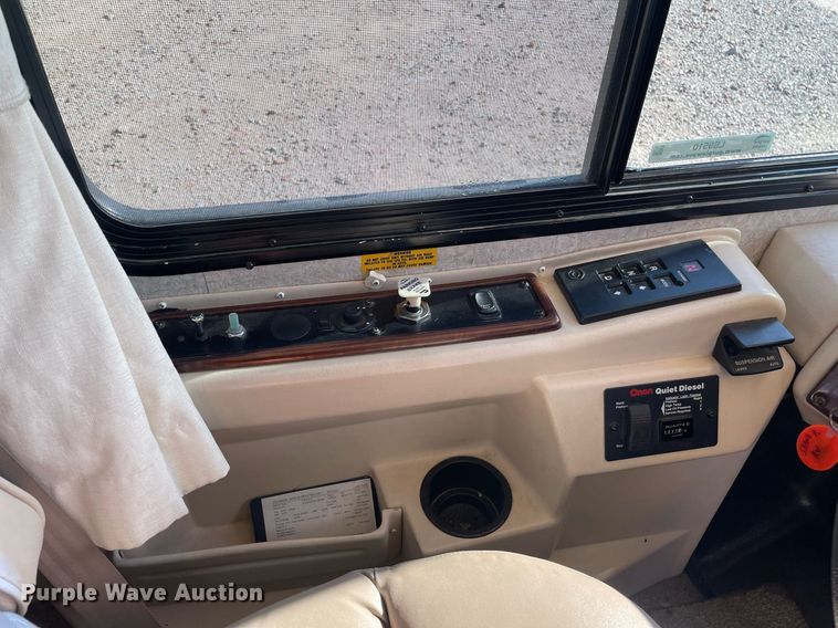 image for item LS9510 2005 Gulf Stream Friendship G7  RV