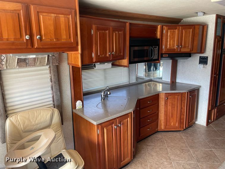 image for item LS9510 2005 Gulf Stream Friendship G7  RV