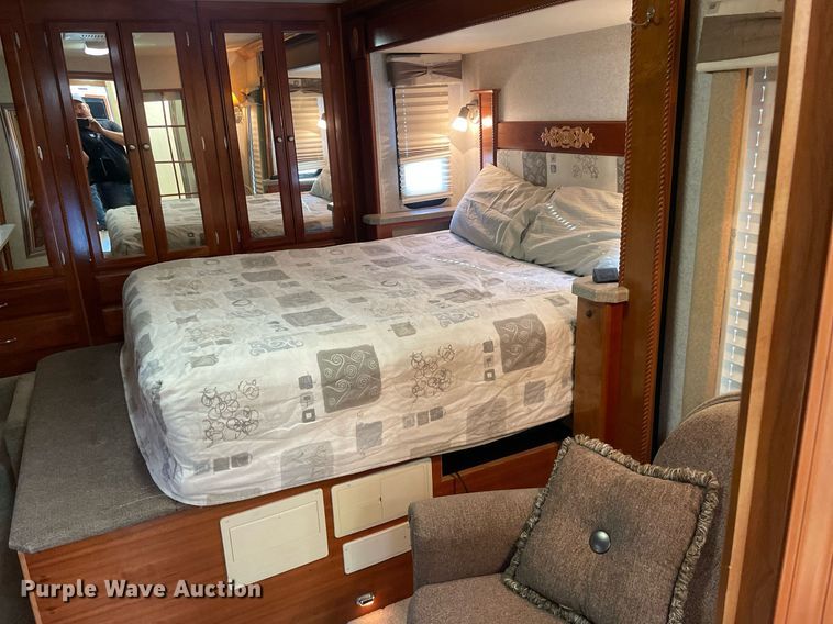 image for item LS9510 2005 Gulf Stream Friendship G7  RV