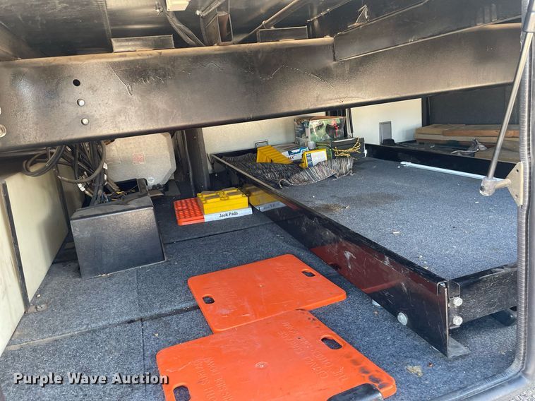 image for item LS9510 2005 Gulf Stream Friendship G7  RV