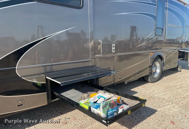 image for item LS9510 2005 Gulf Stream Friendship G7  RV