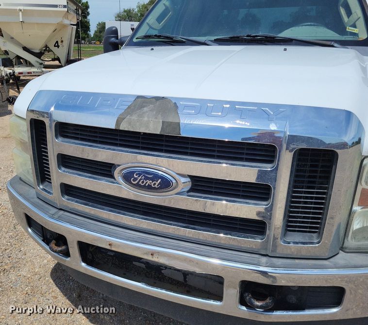 image for item LS9603 2008 Ford F250 Super Duty XLT  Crew Cab pickup truck