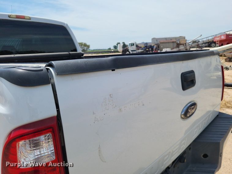 image for item LS9603 2008 Ford F250 Super Duty XLT  Crew Cab pickup truck