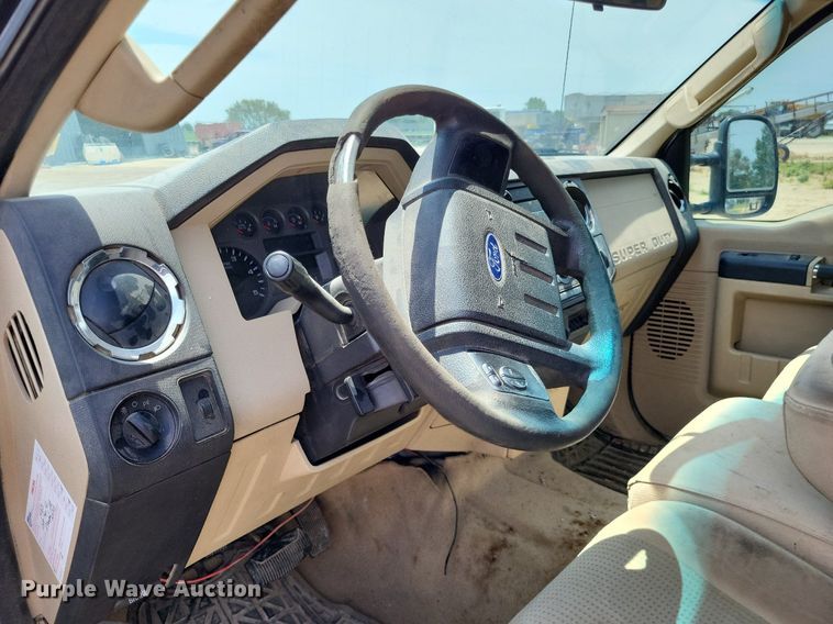 image for item LS9603 2008 Ford F250 Super Duty XLT  Crew Cab pickup truck