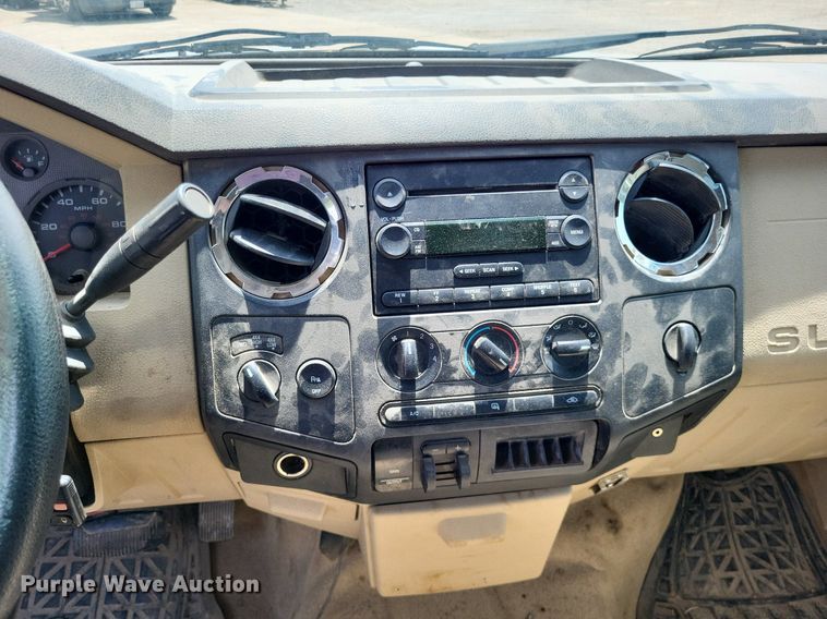image for item LS9603 2008 Ford F250 Super Duty XLT  Crew Cab pickup truck