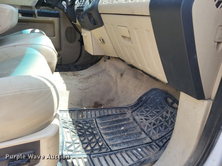 image for item LS9603 2008 Ford F250 Super Duty XLT  Crew Cab pickup truck