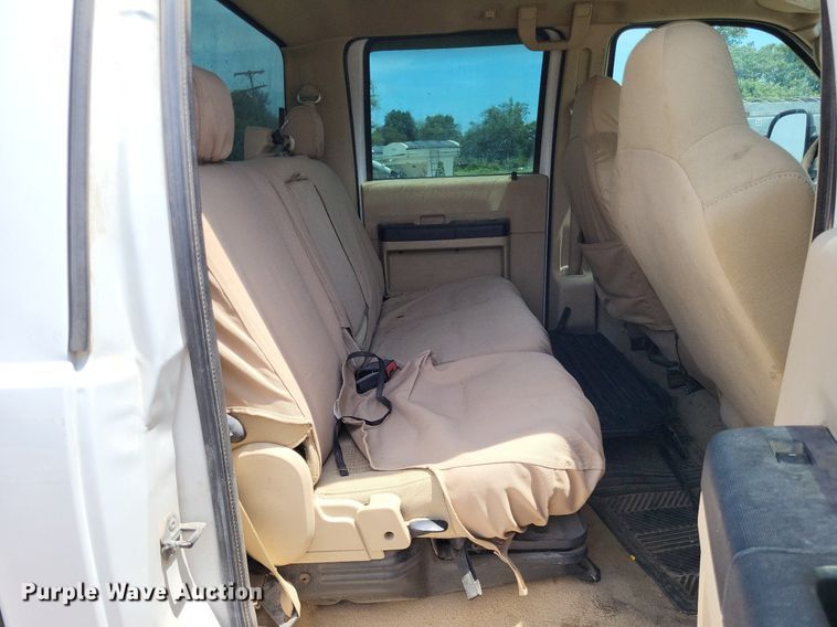 image for item LS9603 2008 Ford F250 Super Duty XLT  Crew Cab pickup truck