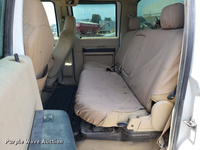 image for item LS9603 2008 Ford F250 Super Duty XLT  Crew Cab pickup truck