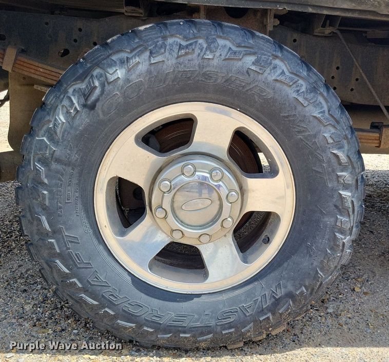 image for item LS9603 2008 Ford F250 Super Duty XLT  Crew Cab pickup truck