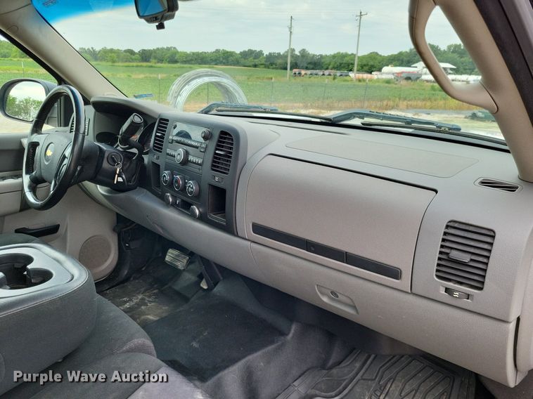 image for item LS9606 2012 Chevrolet Silverado 1500  Ext. Cab pickup truck