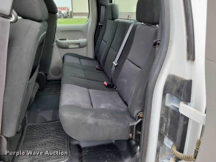 image for item LS9606 2012 Chevrolet Silverado 1500  Ext. Cab pickup truck