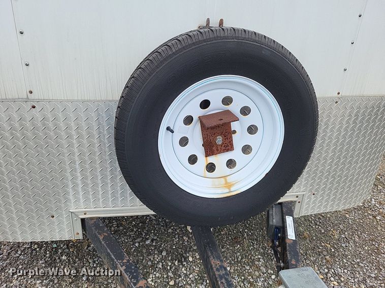 image for item LS9607 2007 Doolittle  enclosed cargo trailer