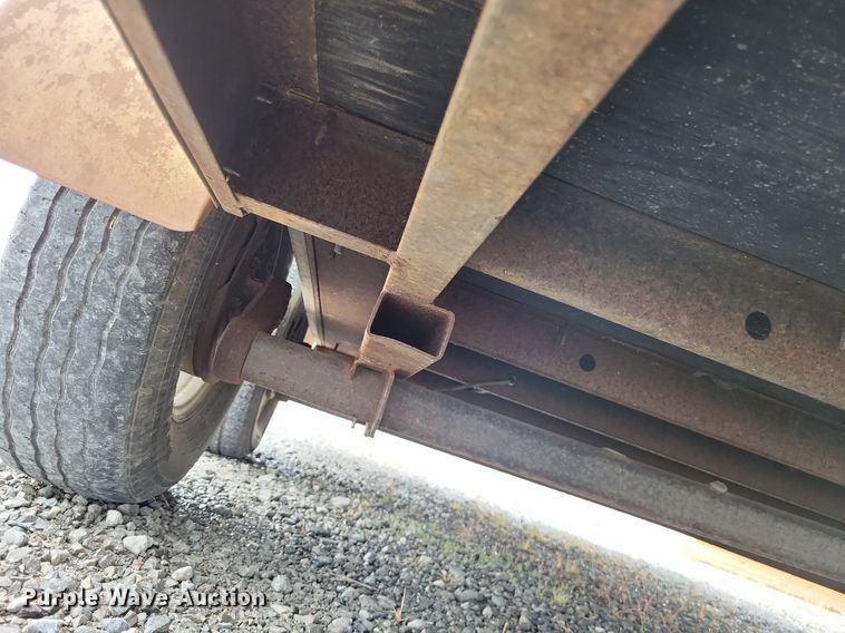 image for item LS9607 2007 Doolittle  enclosed cargo trailer