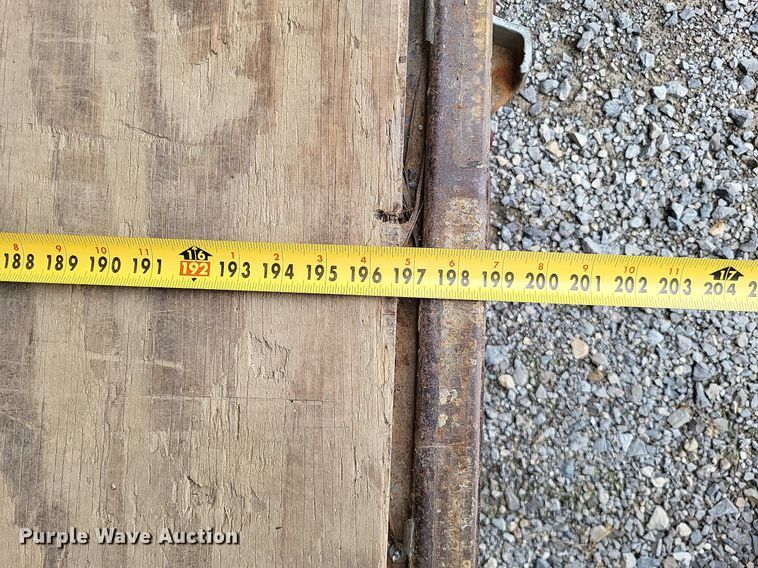 image for item LS9608 2004 Doolittle  enclosed cargo trailer